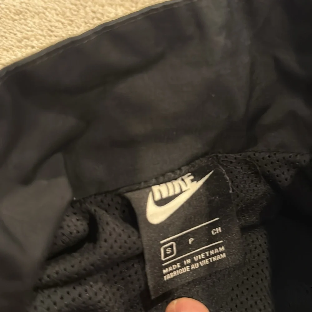 Black NIKE Air Men’s Jacket half zip center swoosh in GUC SIZE S - Picture 6 of 10